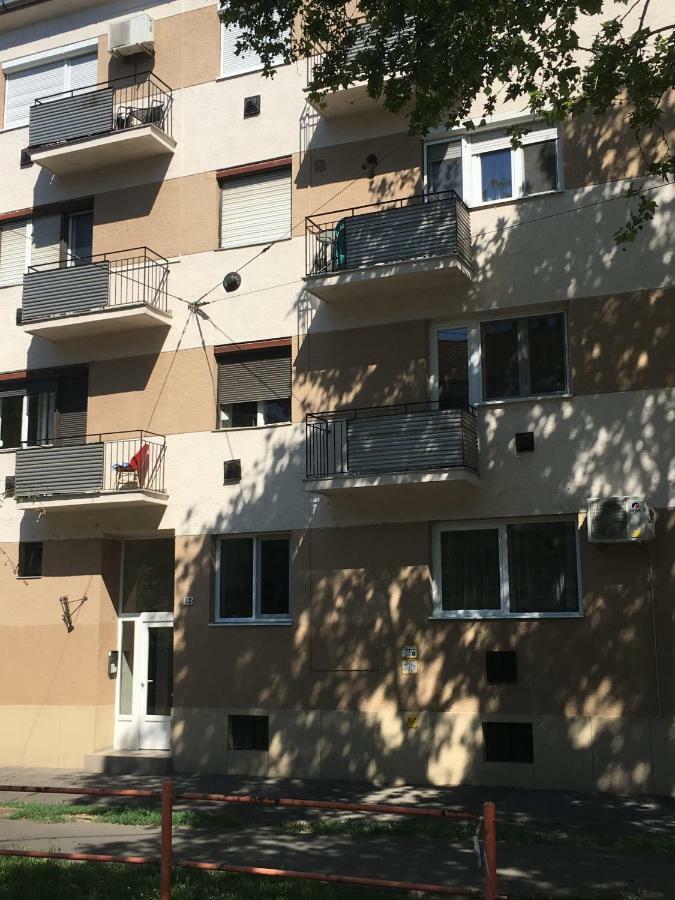 Ferienwohnung Stellar Downtown Szegedin Exterior foto